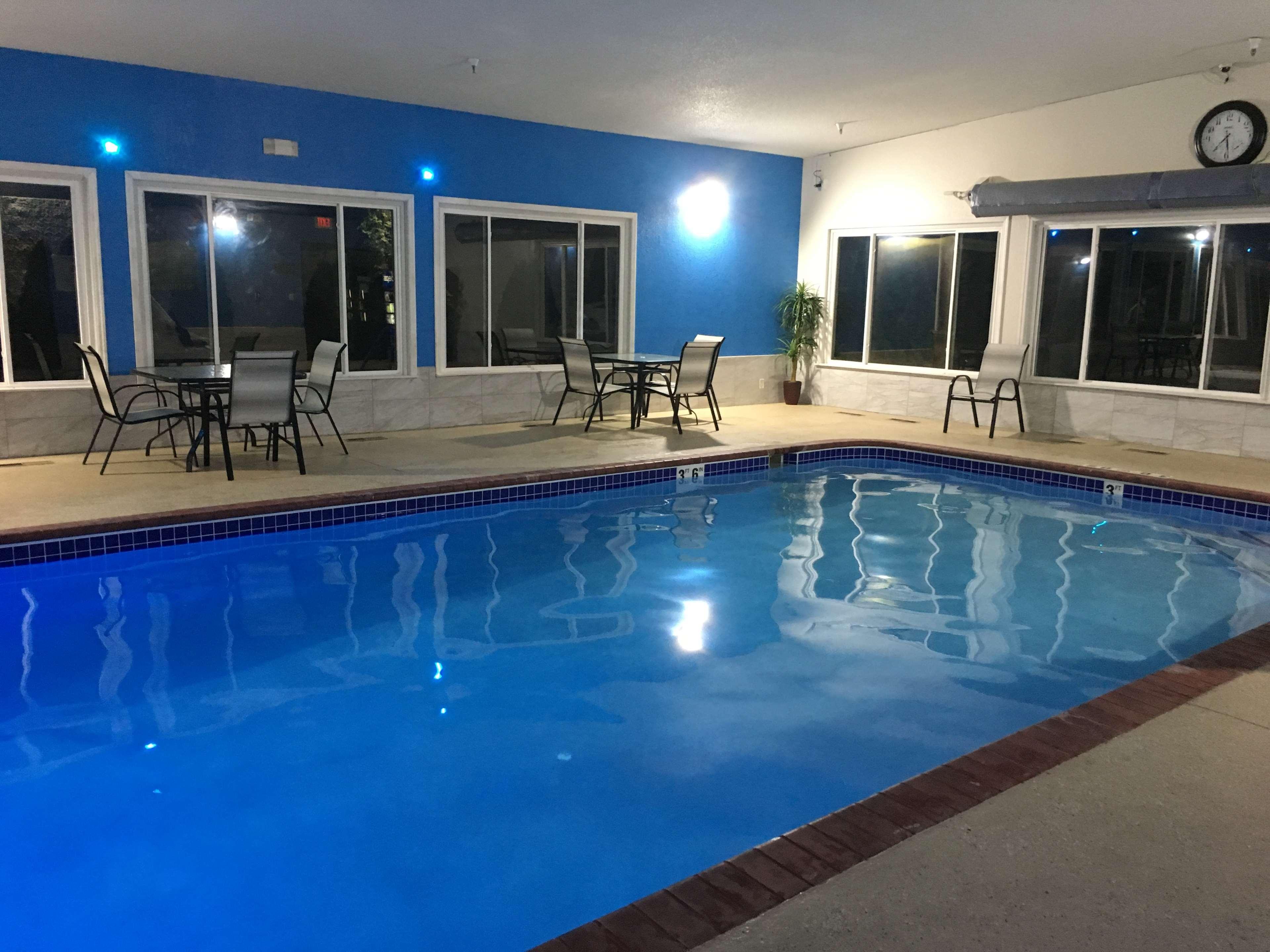 Comfort Inn & Suites شاكوبي المظهر الخارجي الصورة